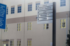 way-finding-exterior-office-signs-post-dynamic-spectrum-los-angeles