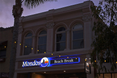 This is a photo of the Mondo’s Beach Break custom illuminated channel letter sign designed, fabricated and installed by Dave’s Signs. Mondo’s Beach Break is located in Ventura, CA.