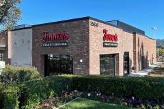 Finney\'s Crafthouse outdoor illuminated signs at Stevenson Ranch by Dave\'s Signs.