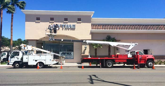 Bucket Truck, Bog Crane, Dave's Signs, Sign Installation