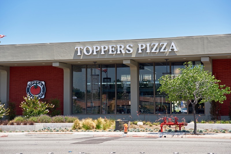 Pizza, Toppers Pizza Place, 2016, Canyon Country