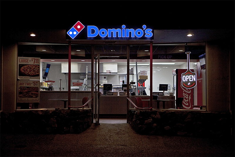 Dominos Outdoor Building Signage