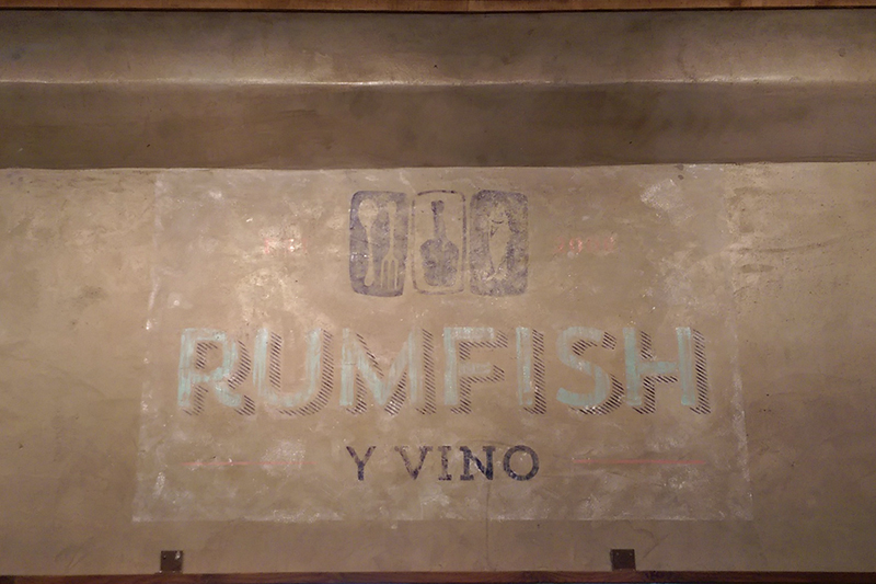 Rumfish Y Vino Handprinted Sign