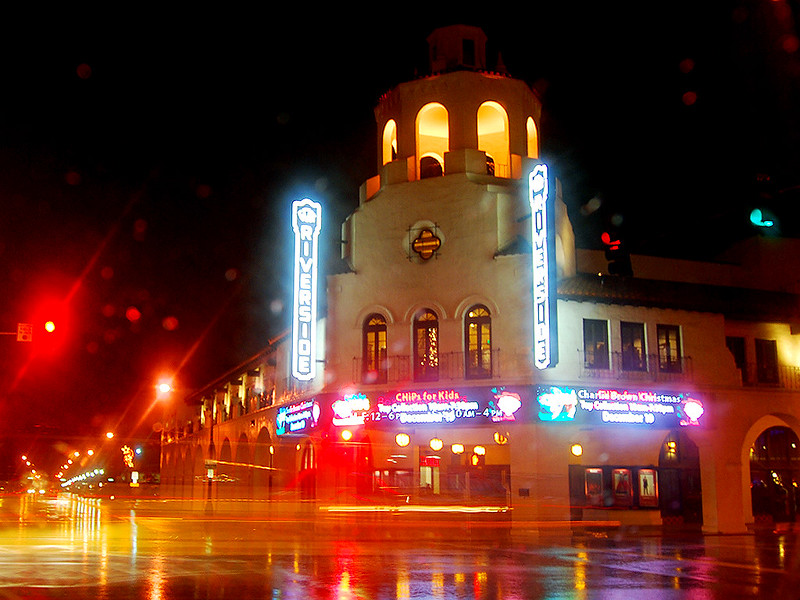 Fox Theatre Blade Signs