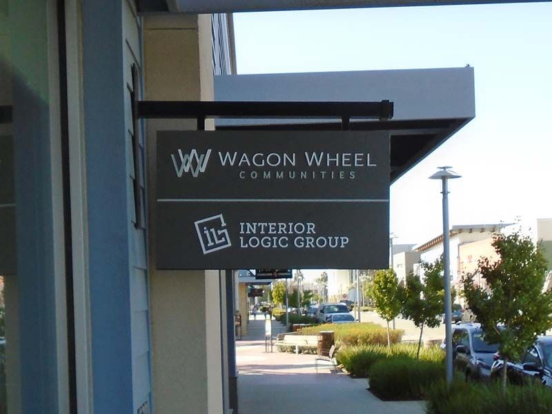 Wagon wheel business sign