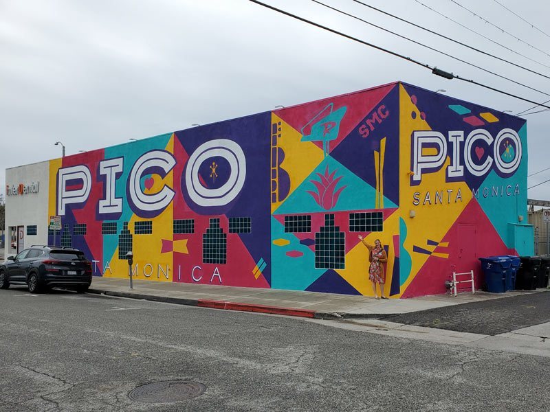 Signs in Los Angeles: Pico Santa Monica Mural