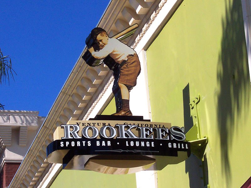 Rookees blade sign