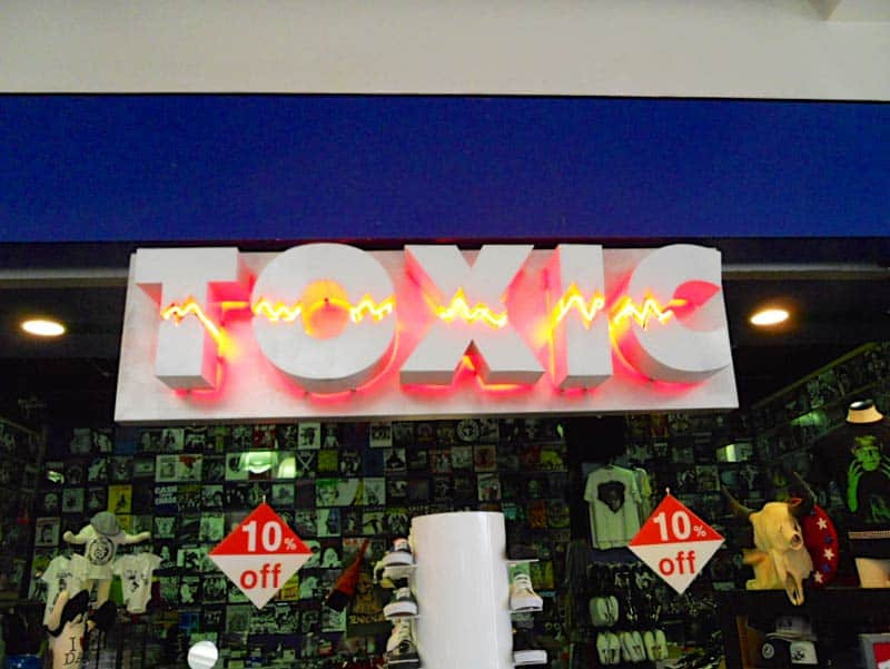 Retail storefronts often use neon mixed with metal letters - channel letters - of their logo as the perfect solution.
