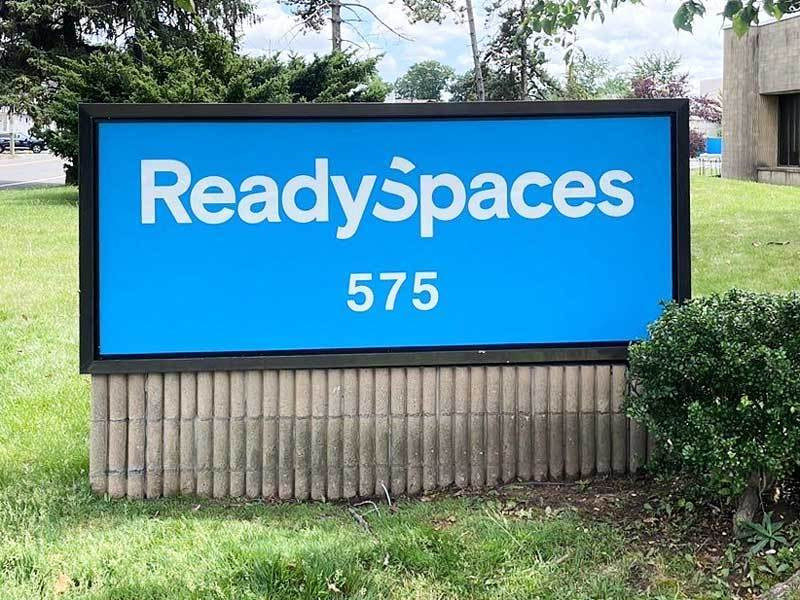 Check out this simple yet effective monument lightbox sign we did for ReadySpaces in Saddlebrook, NJ.